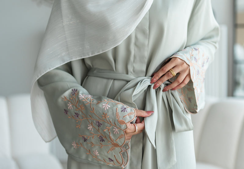 Rawḥa - روحة | The Silk Breeze Collection