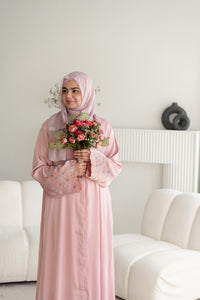 Rawḥa - روحة | The Silk Breeze Collection